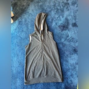Womens M Nike dry fit sleeveless hoodie